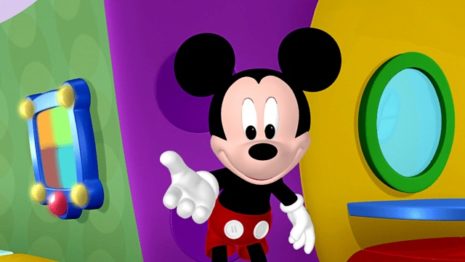 5 Mickey Mouse movies and shows kids can watch during ...