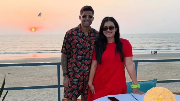 Cricketer Suryakumar Yadav and his wife